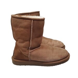 Ugg Australia Women 5825 Classic Short Sheepskin Boots shoes sz 7